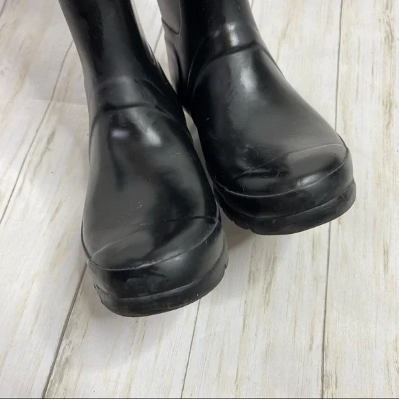 Hunter Orange Red and Black Color Block Rubber Rain Boots - Picture 4 of 11